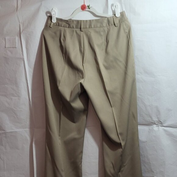Van Heusen Stretch,, Not Worn, Women's Tan Pants, Size 10P - Picture 2 of 8